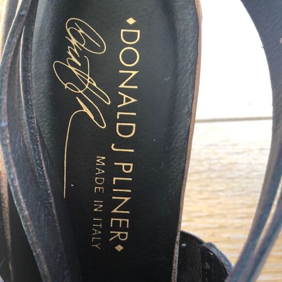 Donald j Pliner-iuna gold sandal (size:7.5) - Picture 6 of 8